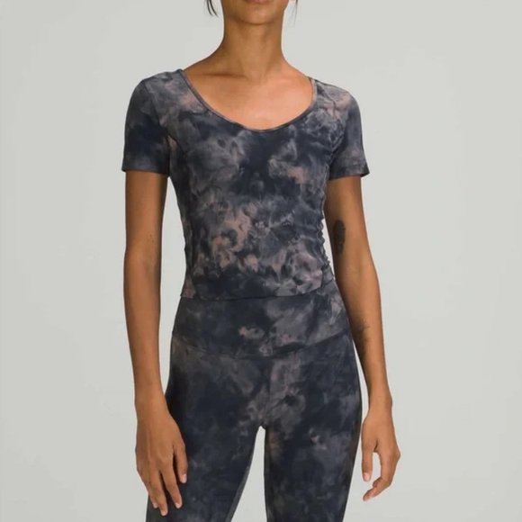 Lululemon Align Tee Diamond Dye Size 4 - Picture 2 of 8